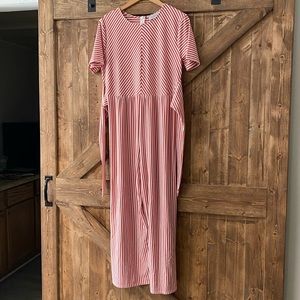 Brand new, striped jumpsuit, wide leg